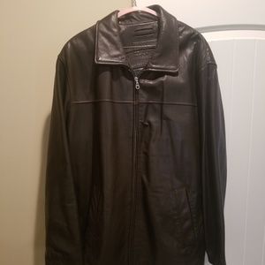 Roundtree and Yorke 100% Brown Leather coat